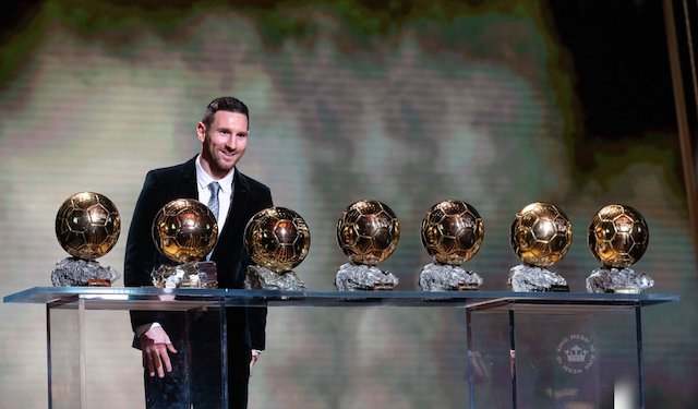 Lionel Messi giành Quả bóng vàng, tạo cột mốc vô tiền khoáng hậu 343412