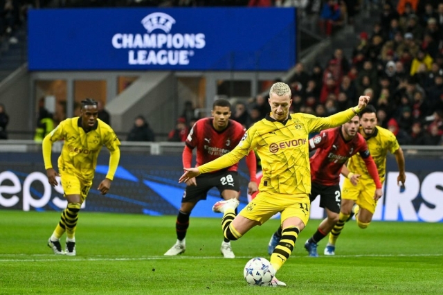 Quật ngã AC Milan, Dortmund là đội đầu tiên 'sống sót' qua bảng tử thần 364012