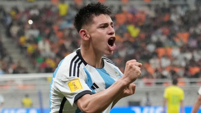 claudio-echeverri-argentina-1702614594.jpg