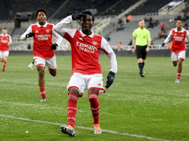 CHÍNH THỨC: Arsenal tạm biệt thêm 2 ngôi sao trong cuộc đại tu đội hình 490986