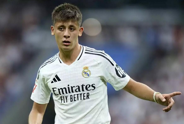 5 cái tên đầu tiên rời Real Madrid hè 2025, bất ngờ với một sao trẻ-621804