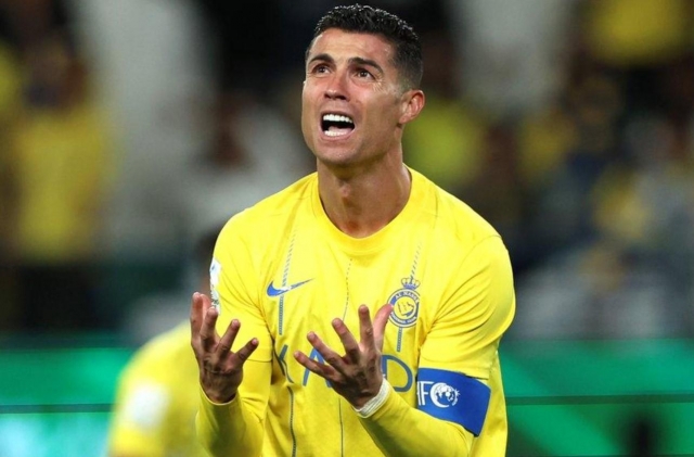 CĐV Al Nassr đòi Ronaldo rasau mùa giải trắng tay 634976