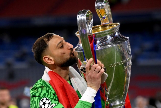 Donnarumma chốt tương lai trước cám dỗ từ Manchester United-647666