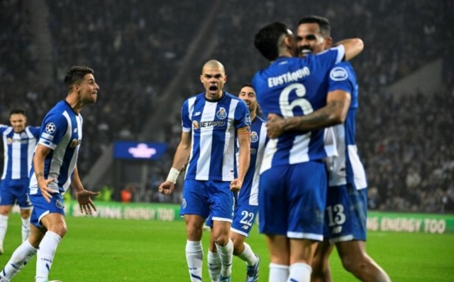 Porto 5-3 Shakhtar Donetsk: Sân Dragao vỡ òa cảm xúc 372644