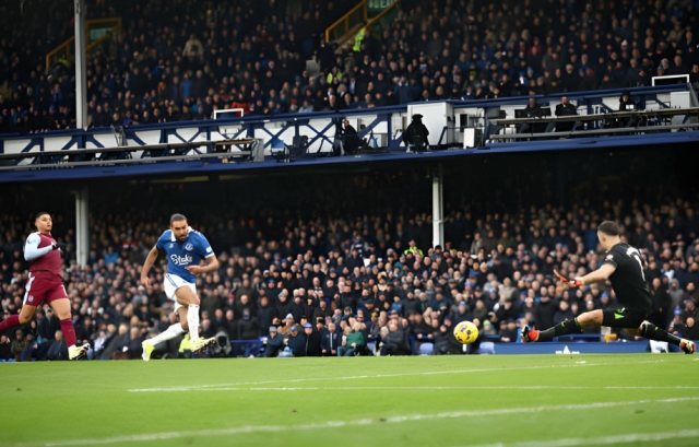 Trực tiếp Everton 0-0 Aston Villa (21h ngày 14/1): Dibu Martinez tái hiện khoảnh khắc huyền thoại ở World Cup 2022 390424