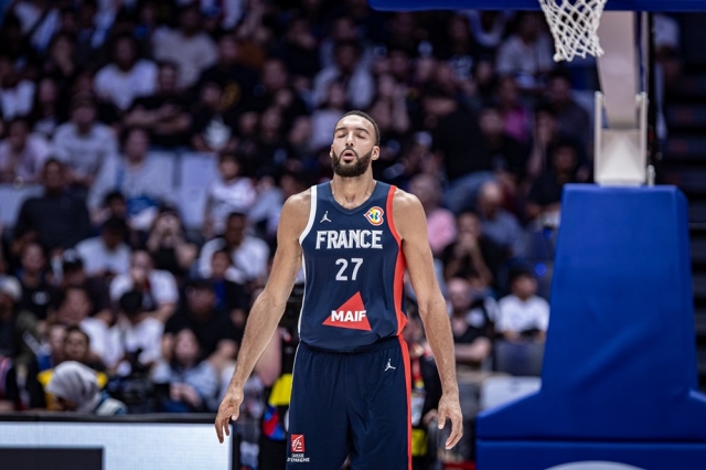 Canada 'vùi dập' ứng cử viên vô địch FIBA World Cup bóng rổ nam 2023 với cách biệt không tưởng 318569