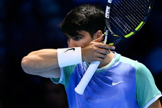Alcaraz thua trận mở màn ATP Finals 2024 555361