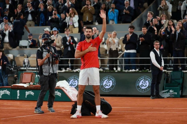 Djokovic chia tay Roland Garros: Trận cuối cùng trên đất Pháp? 646316
