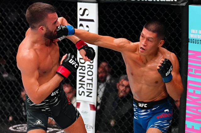 Võ sĩ gốc Việt khiến đối thủ 'biến dạng', lập kỉ lục UFC 673485