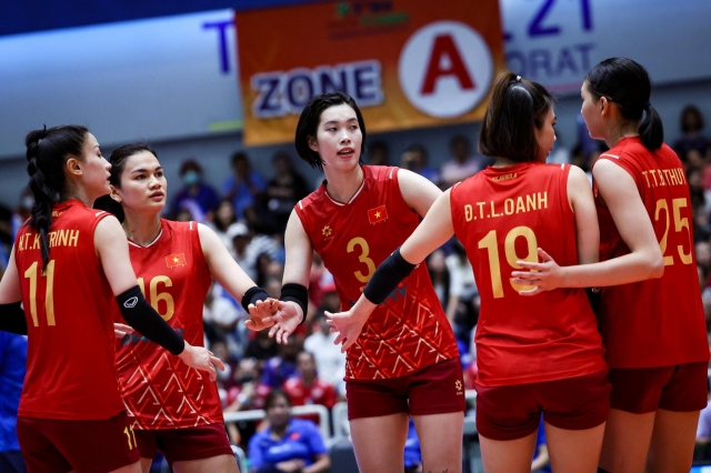 Bóng chuyền nữ Việt Nam thắng áp đảo trận ra quân SEA V.League 2025 676295