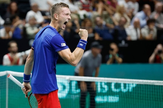 Tuyển quần vợt Mỹ và Pháp bất ngờ thất thủ ở Davis Cup 2023 327164