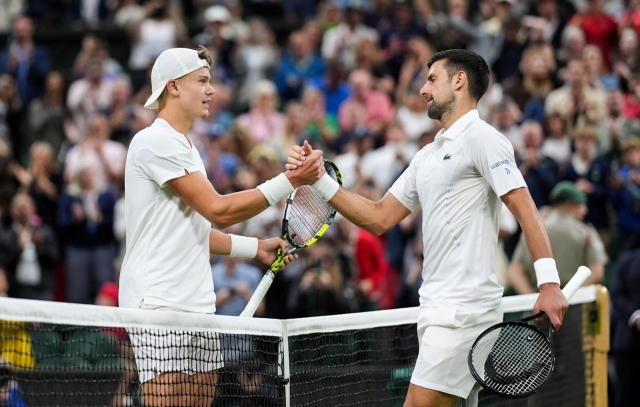 Novak Djokovic khẩu chiến cực căng với khán giả Wimbledon 2024 495133