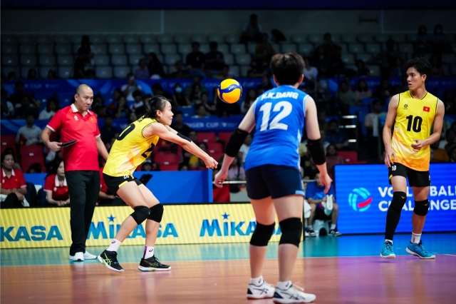 Bóng chuyền nữ Việt Nam đại thắng Thái Lan ở giải quốc tế 2024 504025