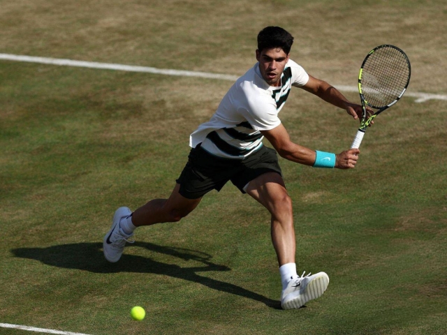 Lịch thi đấu tennis 19/6: Alcaraz, Sinner ra sân-652113