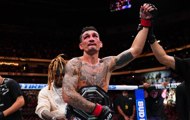 UFC 318: Max Holloway chấm dứt sự nghiệp của Dustin Poirier 668764