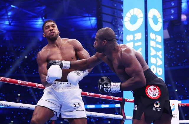 Anthony Joshua có nguy cơ giải nghệ sau biến cố khiến hai cộng sự qua đời