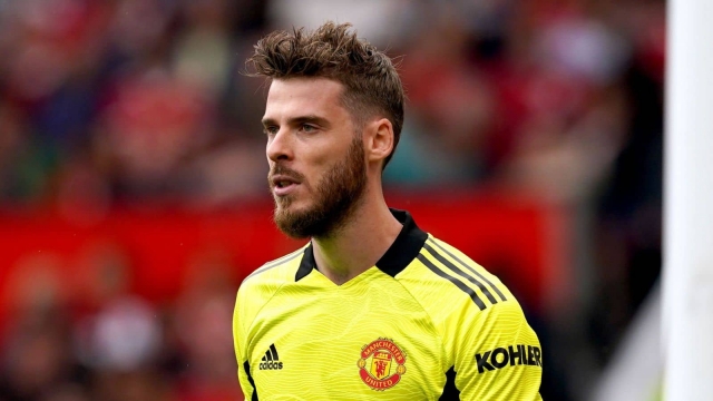 Xa MU là bão tố, De Gea muối mặt gia nhập bến đỗ 'khó tưởng tượng nhất'? 323821