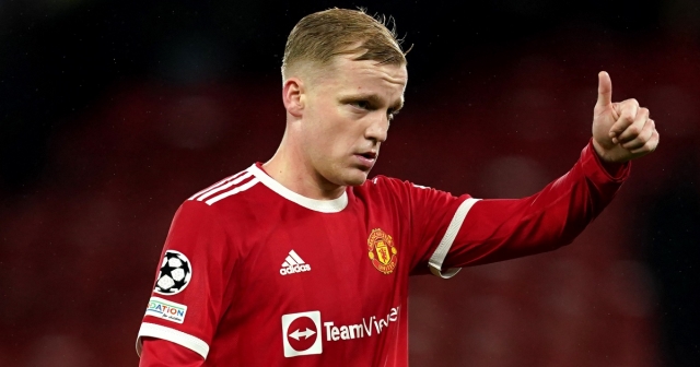 Đau lòng rời Old Trafford, Van De Beek sẽ có bến đỗ 'ác mộng' của MU? 331707