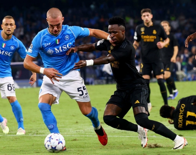 Rượt đuổi kịch tính, Real Madrid 'chinh phạt' Napoli với bản lĩnh nhà Vua 336319
