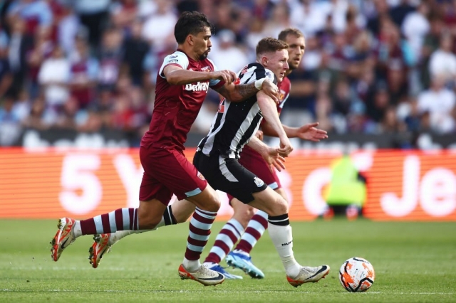 Ăn miếng trả miếng, West Ham cùng Newcastle tạo ra trận cầu 4 bàn 338526
