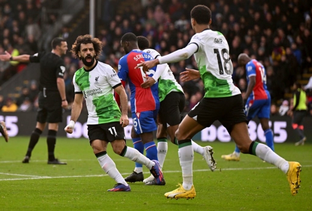 Ngược dòng cảm xúc, Liverpool 'phả hơi nóng' vào cuộc đua vô địch Ngoại hạng Anh 370468