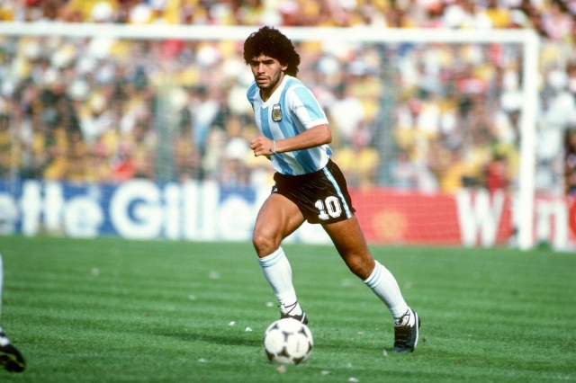 Tòa án Ý ra phán quyết về Maradona nhiều năm sau khi ông qua đời 385572