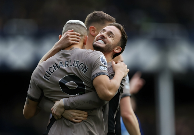 Bùng nổ phút cuối, Tottenham chia điểm đáng tiếc trước Everton 402506