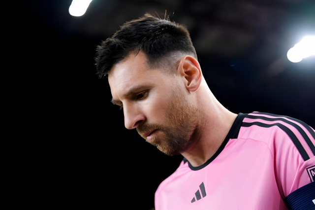 XÁC NHẬN: Messi đứng số một thế giới với đẳng cấp không thể chối cãi 423116