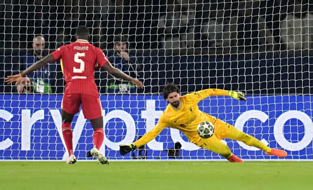 Salah gây thất vọng đến khó tin trước PSG 601039