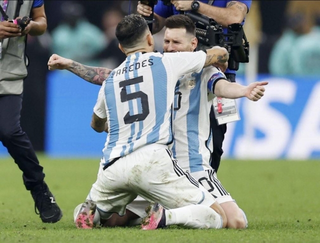 Messi bất ngờ mâu thuẫn với đàn em trên tuyển Argentina 602223