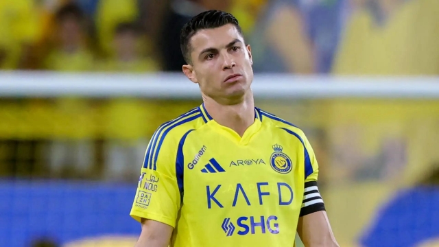 MU bị chỉ trích vì phá vỡ lời hứa với Ronaldo 624945
