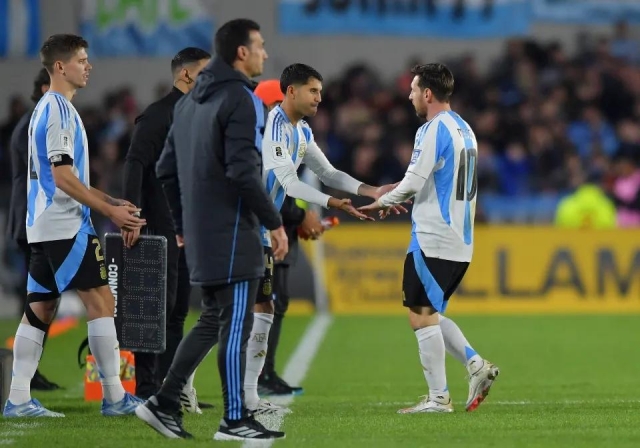 Khép lại kỷ nguyên, Messi báo tin cực buồn đến Argentina 648990