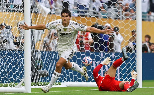 Real Madrid đạt thỏa thuận chiêu mộ 'số 9 hoàn hảo' 659873