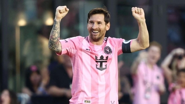 El-Inter-de-Miami-promete-a-Messi-fichar-a-uno-de-sus-mejores-amigos-si-renuesva