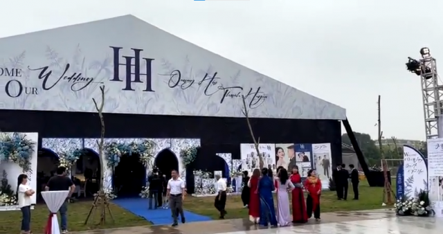 dam-cuoi-quang-hai-1-1711595715.png