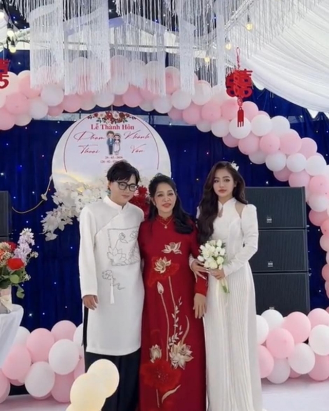 pham-thoai-cuoi-vo-khanh-van-5-1711695660.jpg