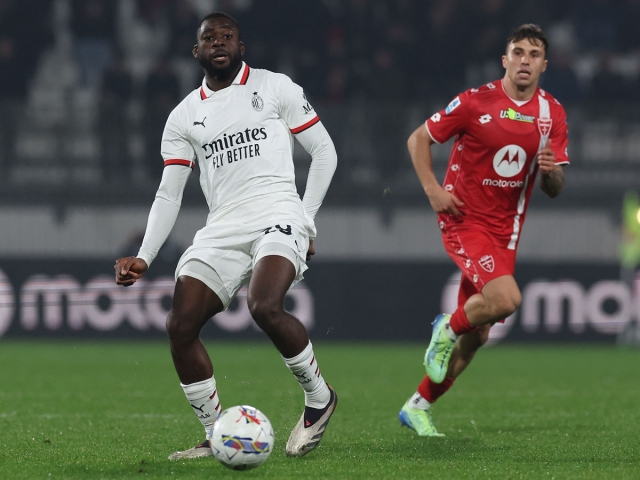 AC Milan hướng đến 3 điểm làm món quà tri ân tới người hâm mộ (Ảnh: Football Italia)