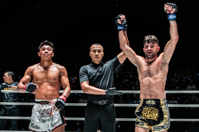 ONE Friday Fights 26: Kulabdam Vs. Bohic: Cuộc đụng độ của hai nhà vô địch Muay Thai thế giới 305041