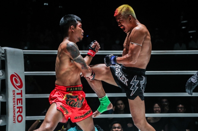 Superlek-Kiatmoo9-Rodtang-Jitmuangnon-ONE-Friday-Fights-34-30-1200x800