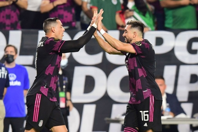 Mexico dễ dàng tiến vào bán kết. Ảnh: Getty