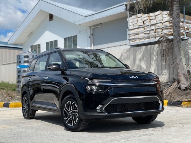Kia Carens 2022 bất ngờ lộ diện tại Việt Nam, ngày ra mắt đang đển gần, 'phả hơi nóng' lên Xpander 196485