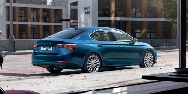 Khám phá mẫu sedan cỡ C sắp từ Cộng hòa Séc về Việt Nam, cạnh tranh với K3, Mazda 3 200970