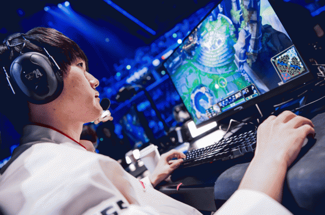 LPL 2025 Split 2 thay đổi thể thức thi đấu 605142