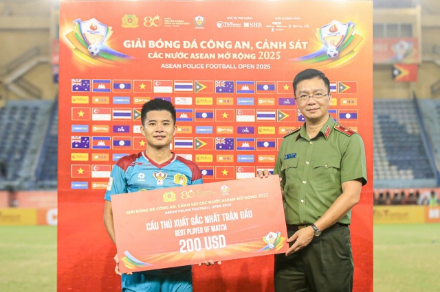 Lễ khai mạc Giải bóng đá Công an, Cảnh sát các nước ASEAN mở rộng 2025: “Bản hòa ca của thể thao, nghệ thuật và tình hữu nghị”. 663039
