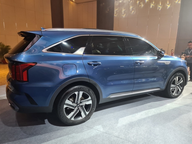 kia-sorento-hybrid-9