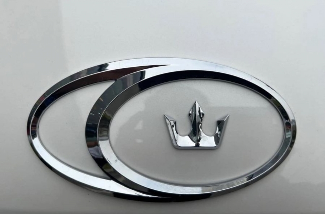 Kia-Carnival-Royal-2