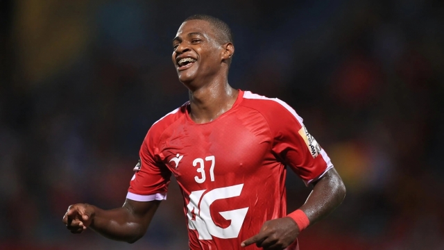 'Ngựa ô' V-League chia tay 2 siêu tiền đạo ngoại binh 322608