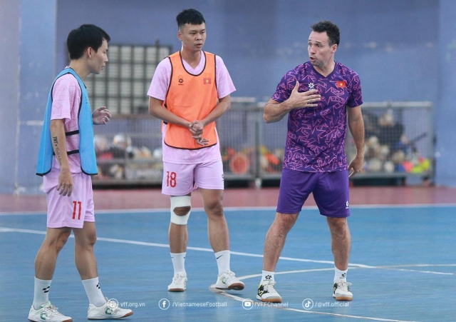 HLV Argentina tự tin ĐT futsal Việt Nam có thể vô địch AFF Cup 543056