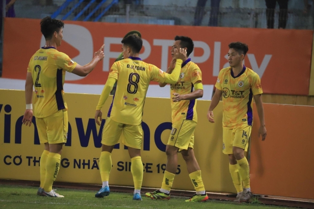 Trực tiếp Hà Nội 2-1 Hải Phòng: Văn Quyết lên tiếng!!! 554450