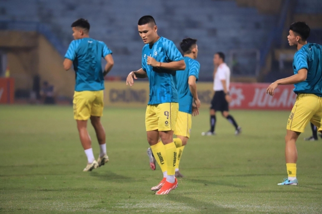 Trực tiếp Hà Nội vs Hải Phòng: Hà Nội tung sao trẻ lạ mặt 554409